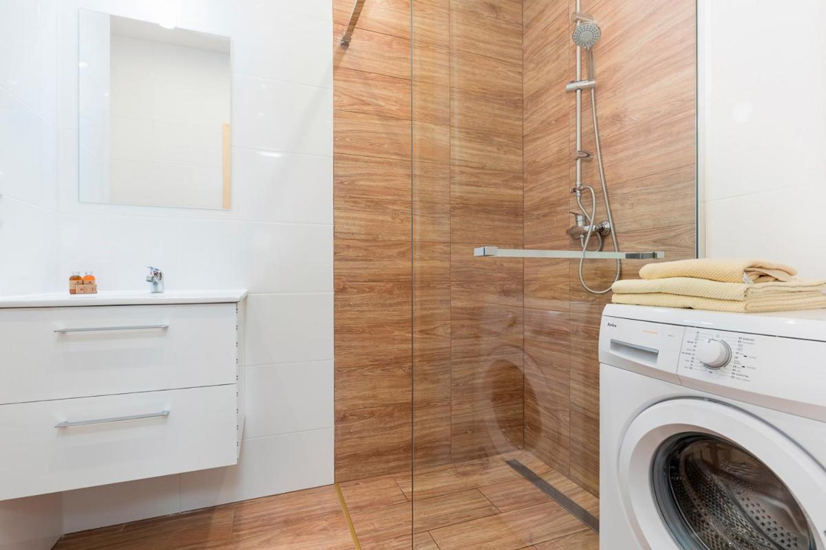 Pod Lipami - By Jantar Apartment Kolberg